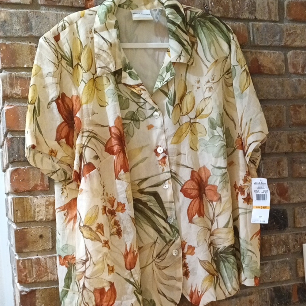 NWT Alfred Dunner Birds Of Paridise Floral Print Button-Up Blouse